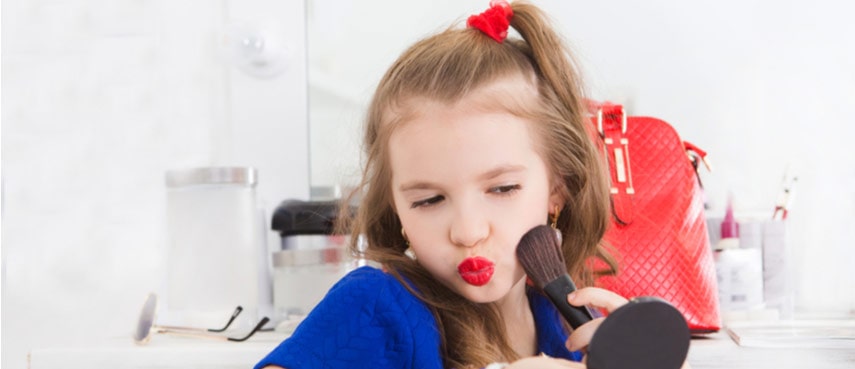 دختران از چه سنی میتوانند آرایش کنند؟